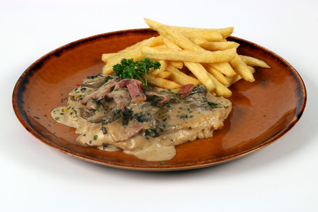 Peito de Frango c/ molho de cogumelos